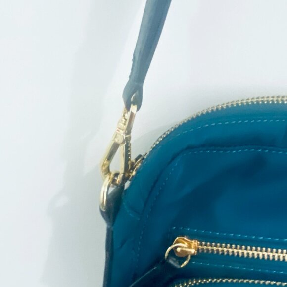 Beautiful MZ Wallace Teal Quilted Shoulder Bag – Multi-Pocket – New York Design - Picture 6 of 16